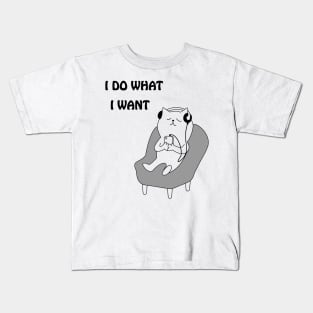 Funny cat shirt : I do what I want with my cat shirt Kids T-Shirt